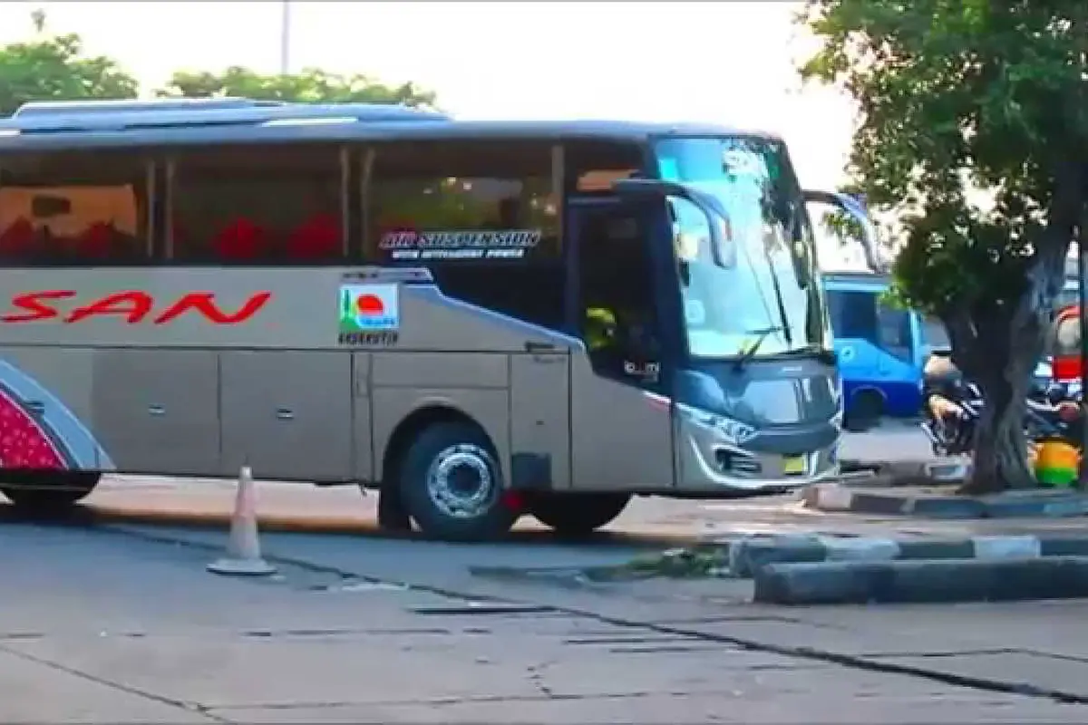 Bus Ugal-ugalan di Indonesia Jadi Perhatian Dunia