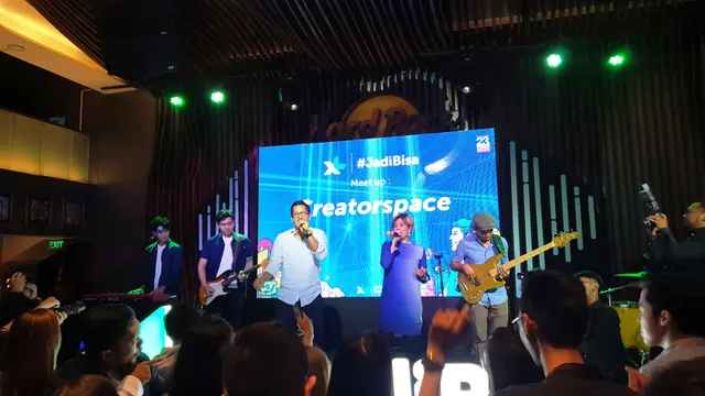 Maliq & D'Essentials