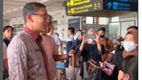Ikut Pantau Langsung Arus Balik Mudik Lebaran, Sandiaga Uno Disindir Warganet, Menparekraf Merangkap Menteri Perhubungan. foto: Instagram @sandiuno
