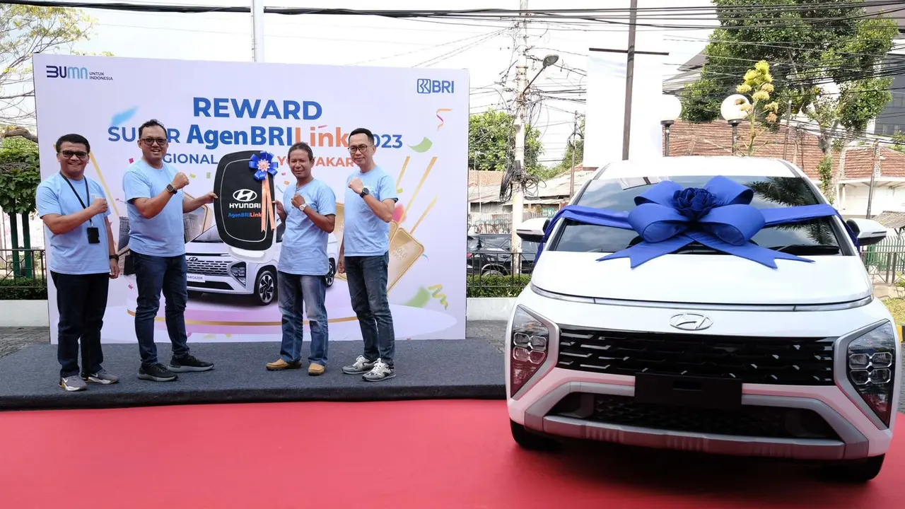 AgenBRILink Berprestasi di Yogyakarta Dapat Hadiah Mobil Mewah dari BRI