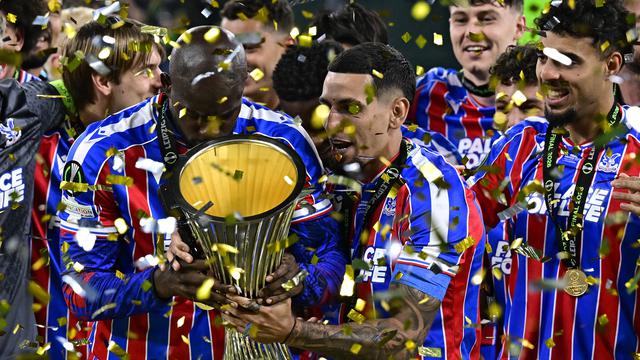 Crystal Palace Juara Conference League