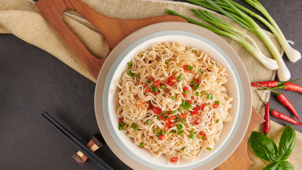 mie kuah instan