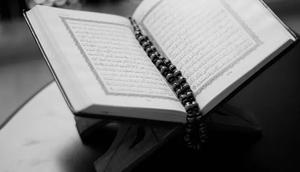 Surat Yasin merupakan surat ke-36 dalam Al-Qur'an