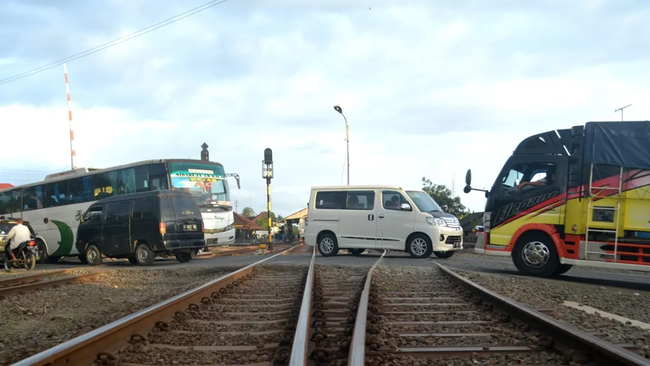 Rel kereta api