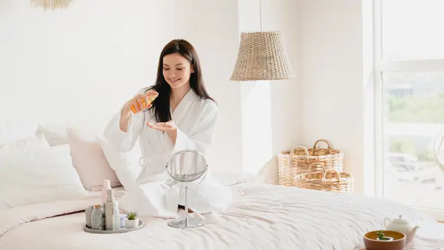 Skincare Pagi Berfungsi untuk Melindungi