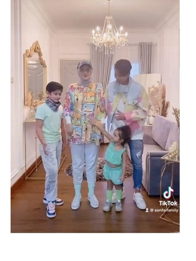 6 Gaya Fairuz A Rafiq dengan Baby Bump Kehamilan Ketiga, Menawan