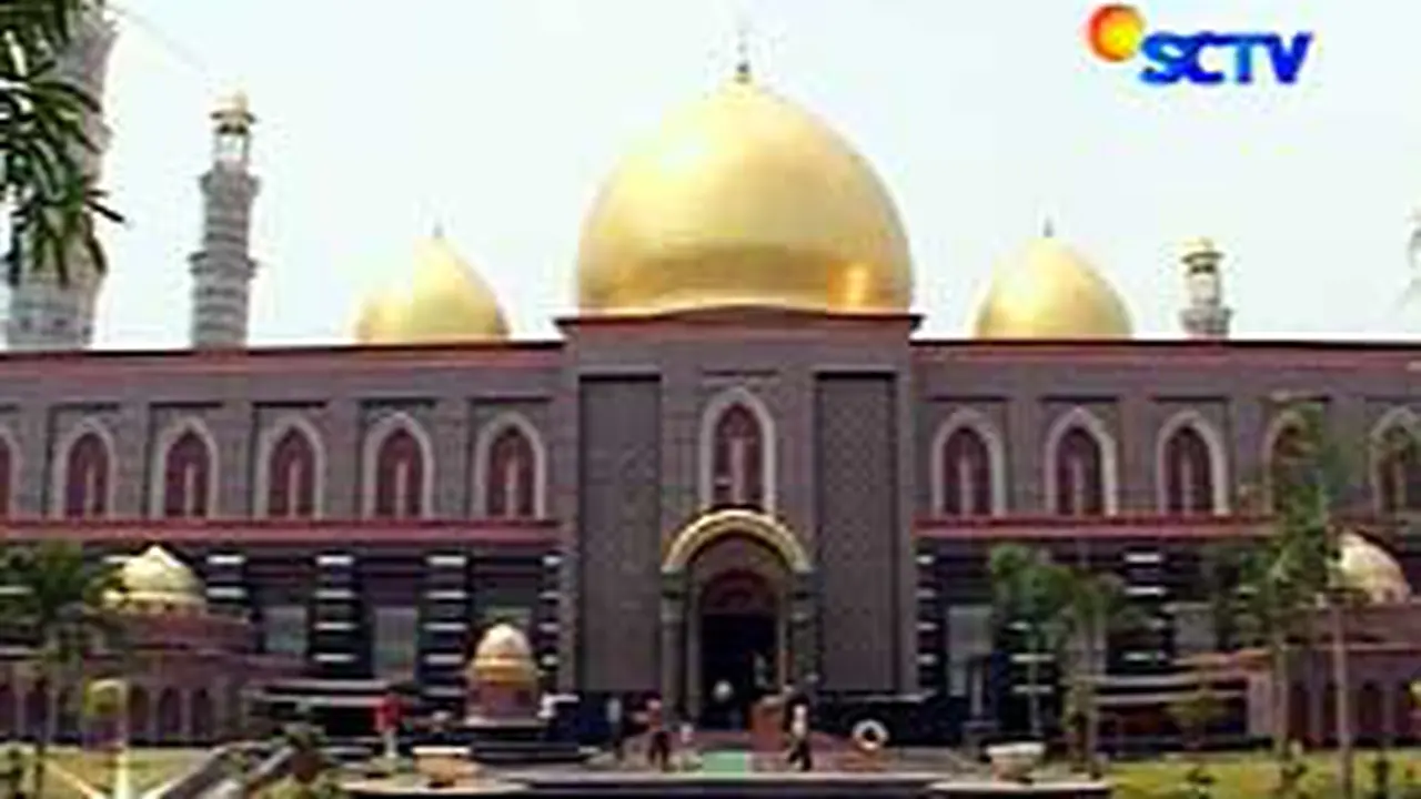 070923amasjid_kubahemas.jpg