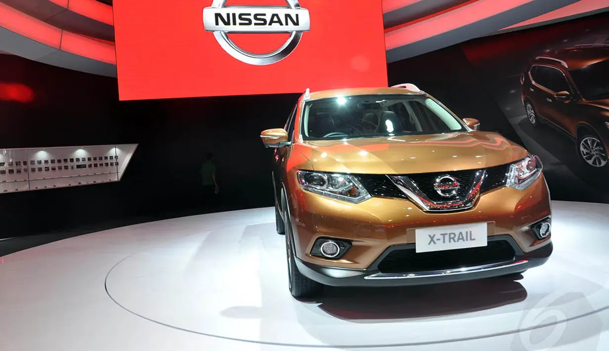 All-New X-Trail Sport utility vehicle (SUV) menengah ini ditawarkan dengan harga lebih murah dalam tiga varian berbeda di ajang IIMS 2014, Jakarta, (18/9/14). (Liputan6.com/Miftahul Hayat)