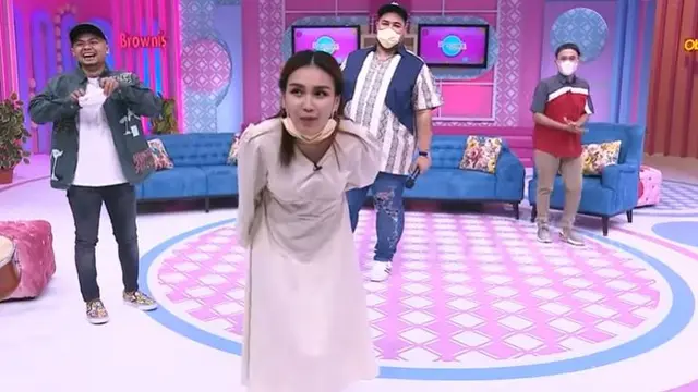 Ayu Ting Ting (Foto: YouTube)