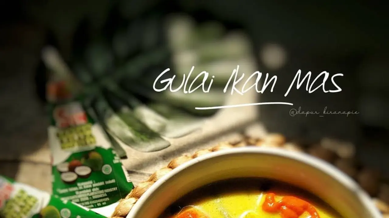 Semangkuk gulai ikan mas