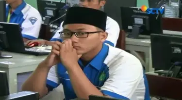 Siswa SMK di Tuban dan Lembang kebingungan saat sedang melaksanakan UNBK. Pasalnya kegiatan mereka menjawab soal terganggu lantaran terjadi insiden mati listrik.