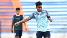 Pemain baru Persela Lamongan, Nasir. (Bola.com/Aditya Wany)