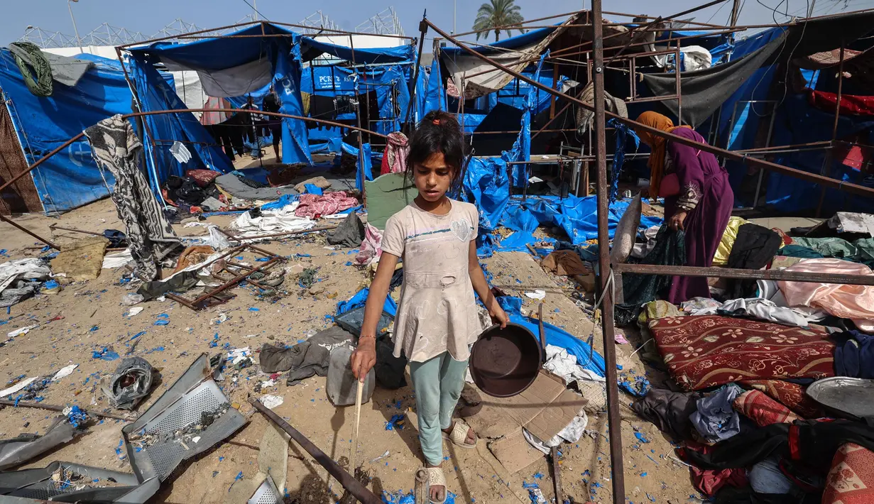 Rik Peeperkorn memperingatkan bahwa warga Gaza kini terperangkap dalam siklus mematikan. Di mana kurangnya keragaman makanan, kekurangan gizi, dan penyakit saling memperparah satu sama lain. (Eyad BABA/AFP)