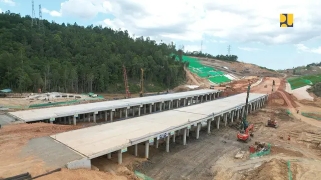 Kementerian Pekerjaan Umum dan Perumahan Rakyat (PUPR) melaporkan, perkembangan fisik pekerjaan infrastruktur dasar di proyek ibu kota negara, atau IKN Nusantara Tahap 1. (Foto: Kementerian PUPR)