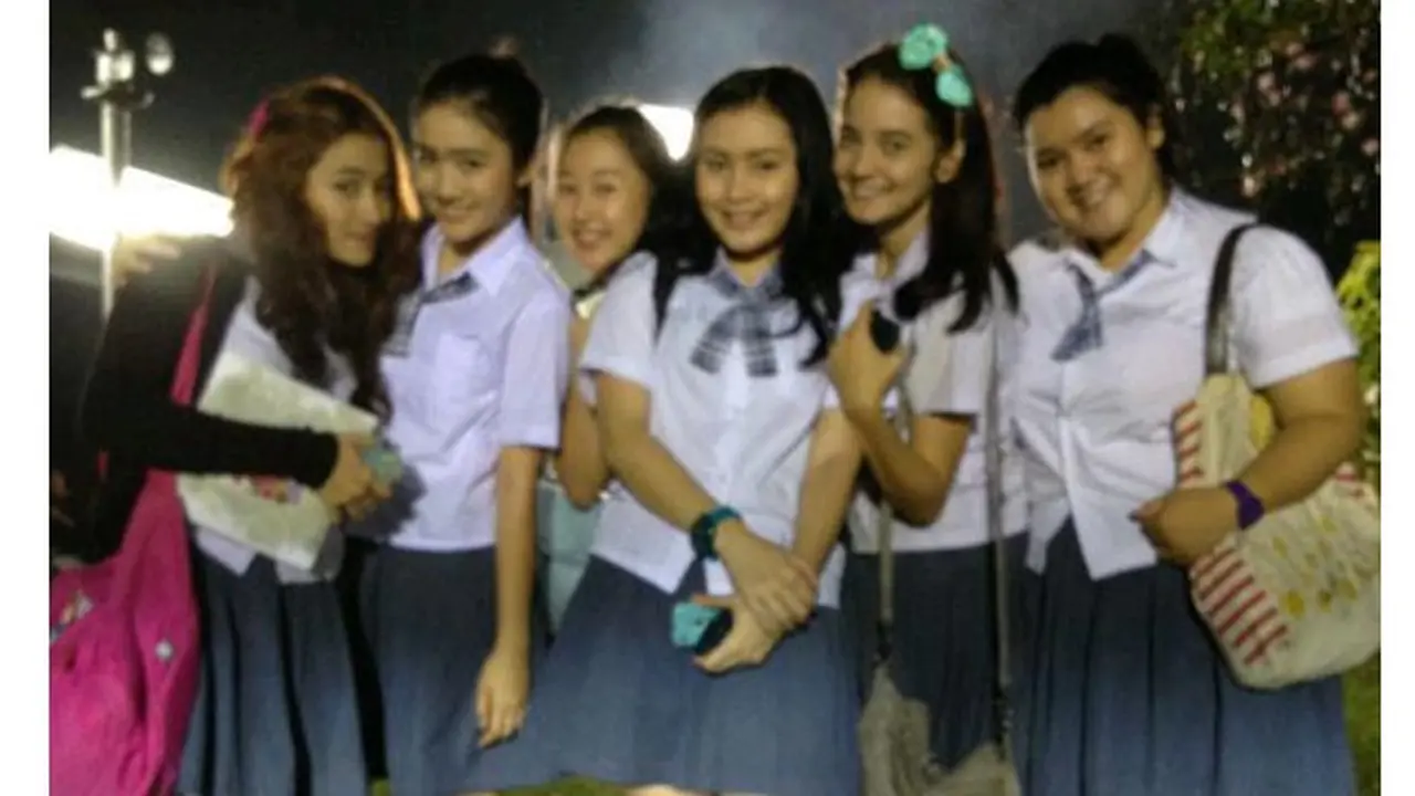 Potret 6 Pemeran Putih Abu-Abu saat Berhijab, Ketua Geng Lollypop Bikin Pangling