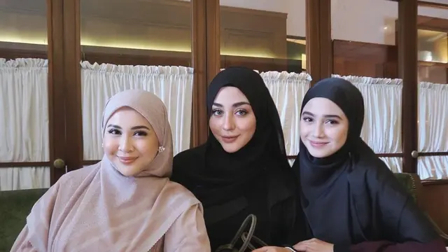 7 Potret El Rumi Hadiri Kajian Bareng Syifa Hadju Ini Tuai Sorotan Penggemar