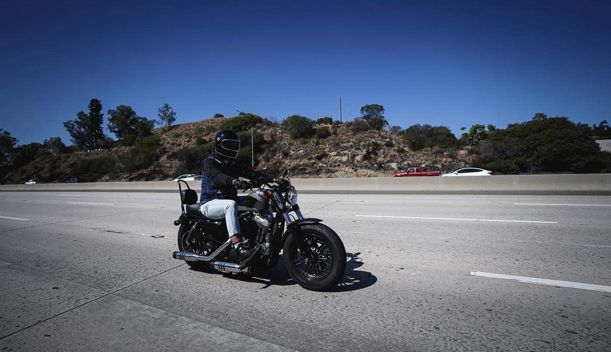 Soleh Solihun saat berada di Amerika Serikat bareng The Prediksi. (Foto: Instagram/solehsolihun)