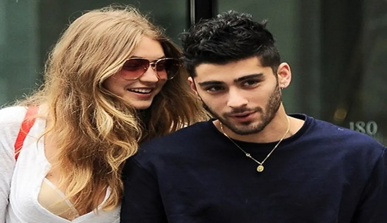Namun ternyata, penyanyi berparas tampan ini sudah menutupinya dengan membuat tato baru di lengan kanannya. Kabar tersebut di buktikan oleh Gigi Hadid yang mengunggah sebuah foto lewat akun snapchatnya. (Dailymail/Bintang.com)