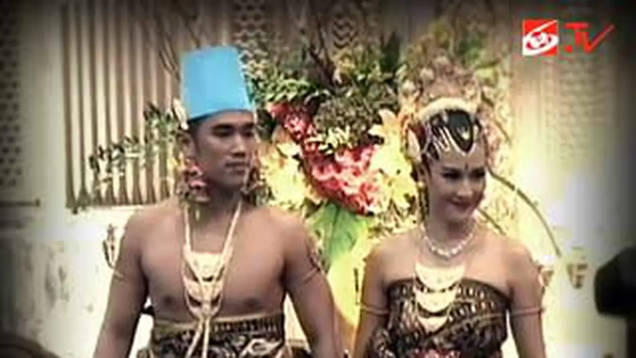 Resepsi pernikahan Dian Sastrowardoyo dan Indraguna Sutowo.