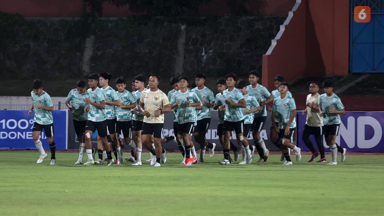 Official Training Timnas Indonesia U-16 Jelang Laga Semifinal Piala AFF U-16 2024 Kontra Australia