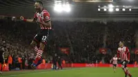 Punggawa Southampton Nathan Redmond merayakan gol ke gawang Liverpool pada semifinal Piala Liga Inggris. (Daily Mail)