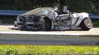 Di Atas Lamborghini Pinjaman, ABG Naas Meregang Nyawa
