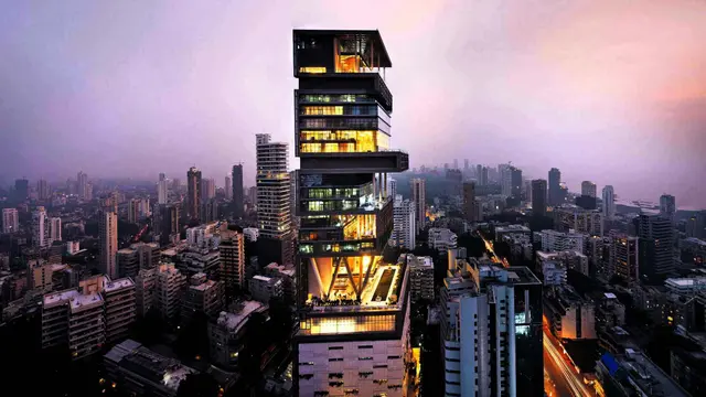 Penampakan kediaman Mukesh dan Nita Ambani yang berlantai 27 tingkat di Mumbai, India