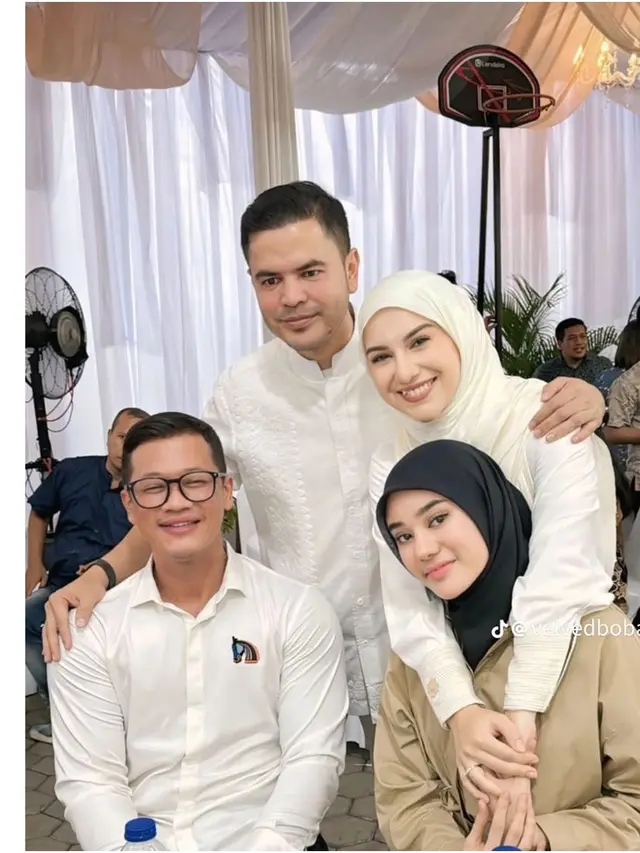 6 Potret Tamu Artis di Acara Tasyakuran Rumah Baru Irish Bella dan Haldy Sabri