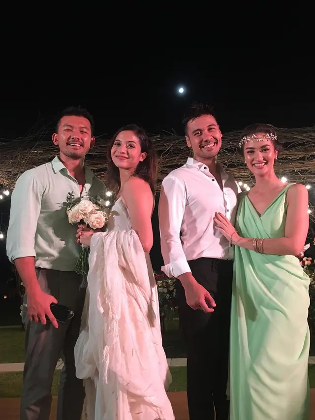 [Bintang] Pernikahan Chicco Jerikho dan Putri Marino