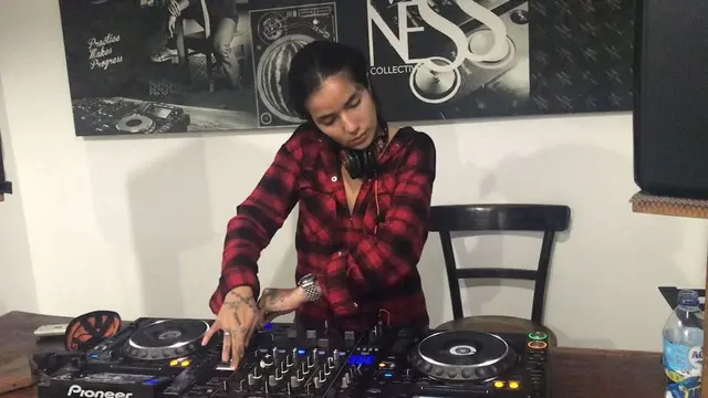 [Bintang] Sheila Marcia