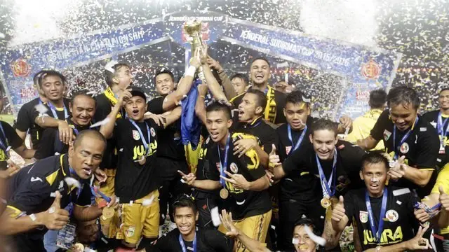 Mitra Kukar keluar sebagai juara Piala Jenderal Sudirman usai mengalahkan Semen Padang dengan skor 2-1 di Stadion Utama Gelora Bung Karno, Minggu (24/1/2016) WIB