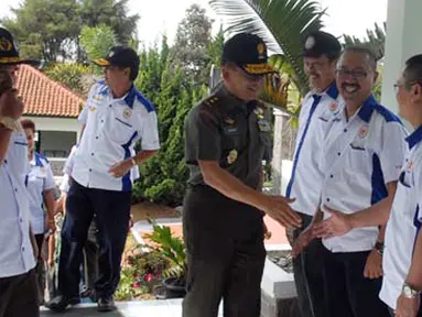 Citizen6, Bandung: Pelatihan Character Building penting karena untuk menjadi Atlet yang profesional, keberhasilan itentukan oleh kesiapan fisik dan mental. (Pengirim: Pendam3) 