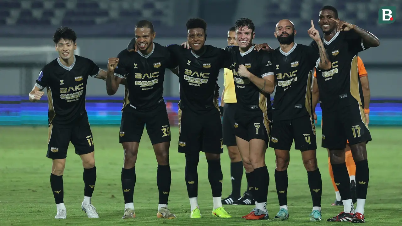 Dewa United Vs Borneo FC.