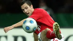 England's Stewart Downing shoots during their Germany vs England football friendly match at the Olympic stadium in Berlin on November 19, 2008. England won 1-2. AFP PHOTO/RONNY HARTMANN 