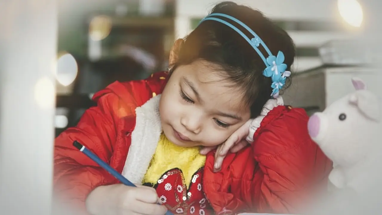 Ilustrasi anak menulis