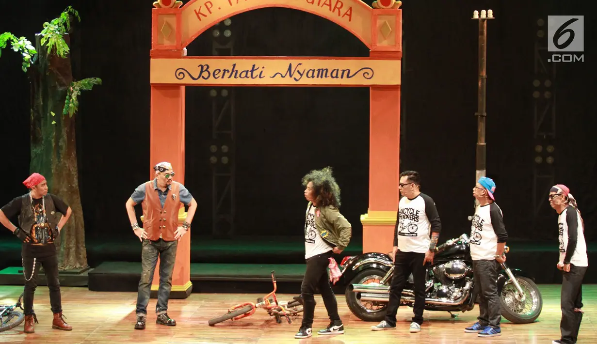 Suasana pementasan Princess Pantura dalam program Indonesia Kita di Graha Bakti Budaya, Taman Ismail Marzuki, Jakarta, Jumat (20/4). Kali ini, pementasan bertemakan budaya pop. (Liputan6.com/HO/Kayan Production/Anggoro Tri Wicaksono)