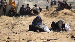 Langkah ini dilakukan untuk mengatasi hambatan pengiriman melalui jalur darat yang masih dibatasi oleh Israel. (Eyad BABA/AFP)