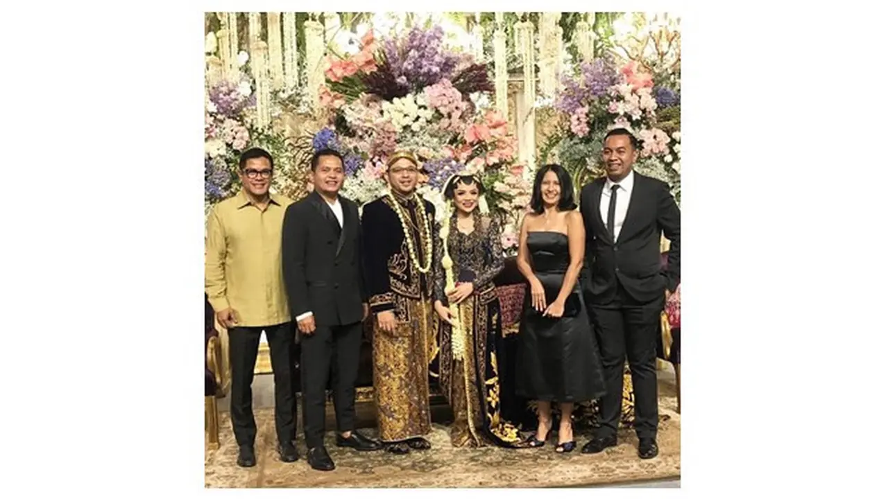 7 Potret Pernikahan Danny Rukmana dan Raiyah, Mewah dan Kental Nuansa ...