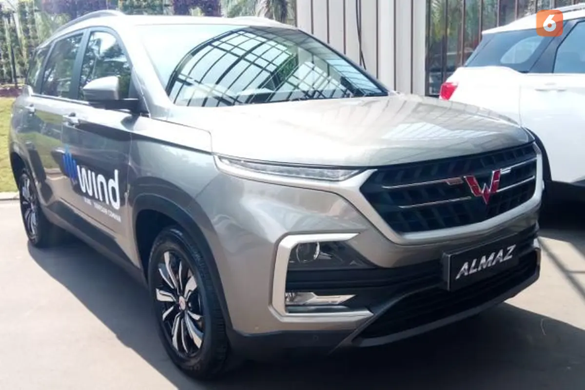 Wuling Almaz