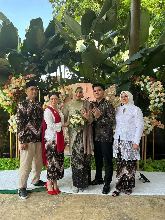 Tissa Biani tampak cantik dengan kebaya putih (Instagram/tissabiani)