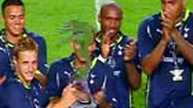 Spurs Raih Eusebio Cup