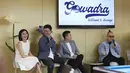 Konsep ini menjawab kebutuhan keluarga urban akan ruang hiburan berkualitas yang aman untuk anak, nyaman untuk pasangan, dan relevan dengan gaya hidup modern. Tampa dalam foto, Founder & Vision Driver, Yovita Lesmana; Founder Gowadra, Tinggo Xiao; General Manager Community Development TACO, Andika Tjandra; dan arsitek RSI Group, Revano Satria (kiri ke kanan); saat memberi keterangan kepada pewarta di Gowada Billiard, Jalan Thamrin Boulevard Pantai Indah Kapuk 2 (PIK 2), Kabupaten Tangerang, Banten, pada Rabu (11/2/2026). (Kapanlagi.com/Budy Santoso)