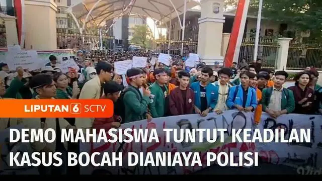 Aliansi BEM Kota Padang melakukan unjuk rasa di Kantor Polda Sumatra Barat. Ratusan mahasiswa itu menuntut Kapolda menindaklanjuti dengan cepat kasus meninggalnya Afif Maulana, bocah 13 tahun diduga meninggal dunia akibat dianiaya sejumlah personel p...