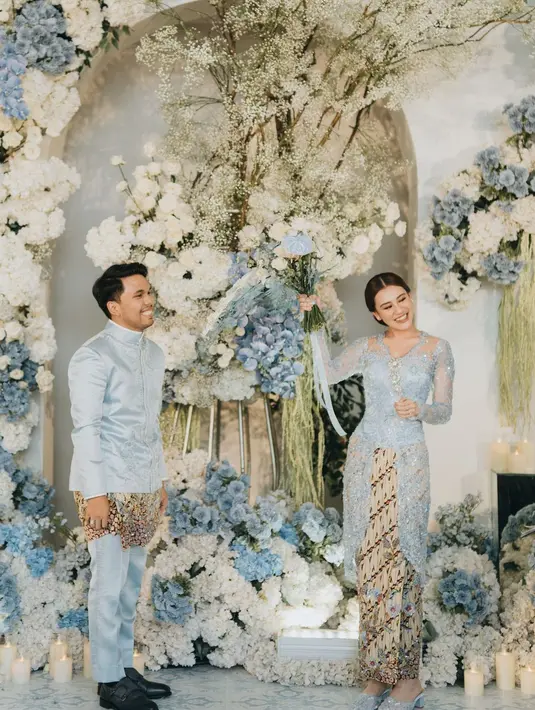 Berbeda dengan momen lamaran Thariq Halilintar kepada Aaliyah Massaid, yang dihadiri oleh keluarga lengkap. [Foto: Instagram/thariqhalilintar]
