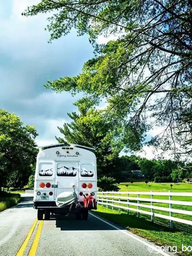 bus sekolah