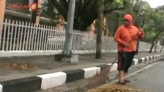 Hujan yang Mengguyur Kota Pekanbaru sejak selasa malam hingga rabu pagi,   berhasil menghilangkan  bencana kabut asap yang telah berlangsung sejak satu bulan lebih.