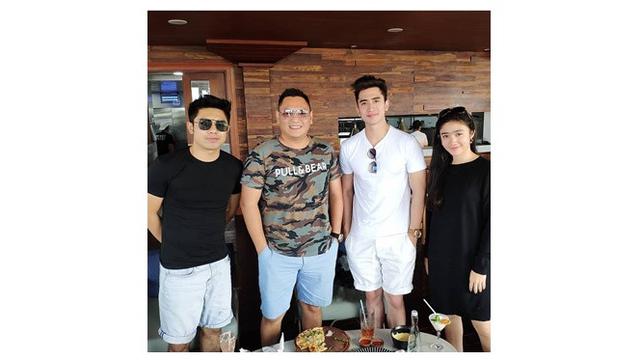 Momen Verrell Bramasta dan Febby Rastanty Saat Liburan Bersama di Bali