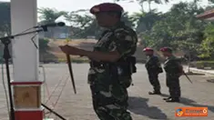 Citizen6, Surabaya: Kursus pelatih yang diperuntukan bagi bintara dan tamtama Marinir ini ditutup langsung Danpusdikif, Kolonel Marinir Bambang Soekarno, di Lapangan Apel Pusdikif Kodikmar, Gunungsari, Surabaya. (Pengirim: Penkobangdikal). 