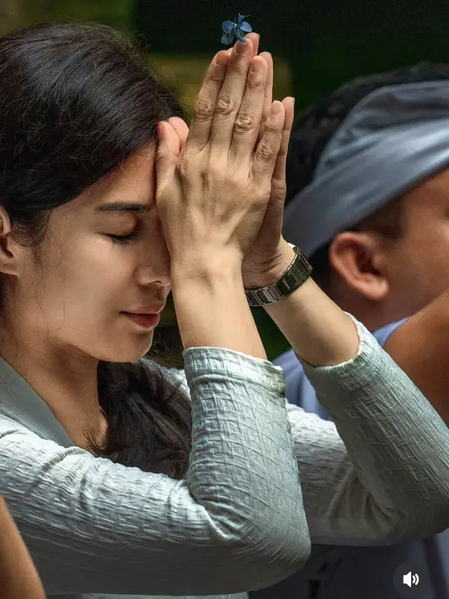 Dian Sastrowardoyo Liburan di Ubud, Bali. [@therealdisastr]