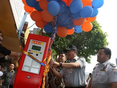 Dishub DKI Jakarta meresmikan sistem parkir meter di Jalan Sabang, Menteng, Jakarta, Jumat (25/9/14). (Liputan6.com/Faizal Fanani) 